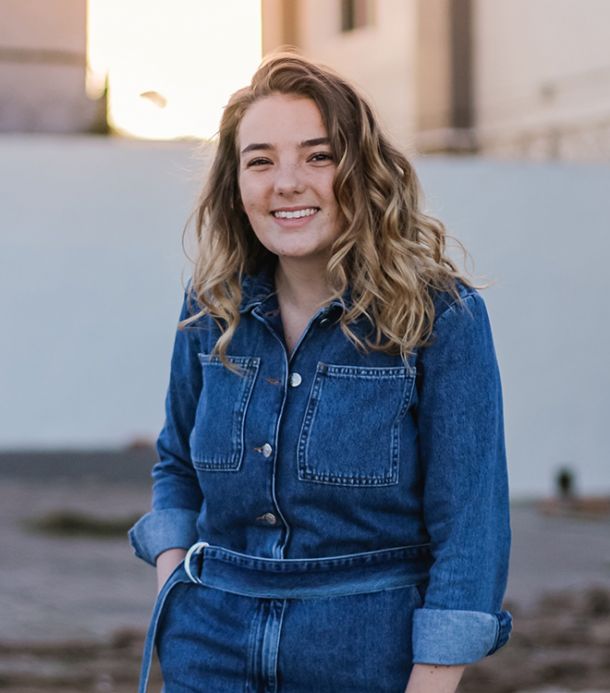 Webdesign Duisburg Mitarbeiterin Carrie